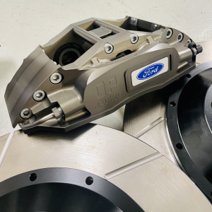 COSWORTH 2WD 315X28MM, 4 POT BRAKE KIT WITH GR.A RADIAL REPLICA CALIPERS