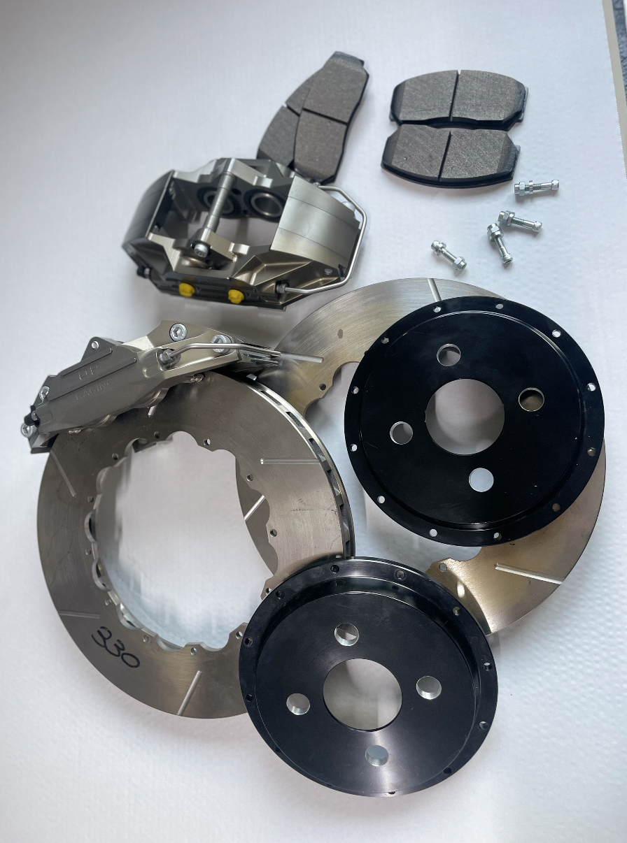 COSWORTH 2WD Gr.A 330X32MM 4 POT BRAKE KIT WITH AP REPLICA HISTORIC BRAKE CALIPERS - immagine 4