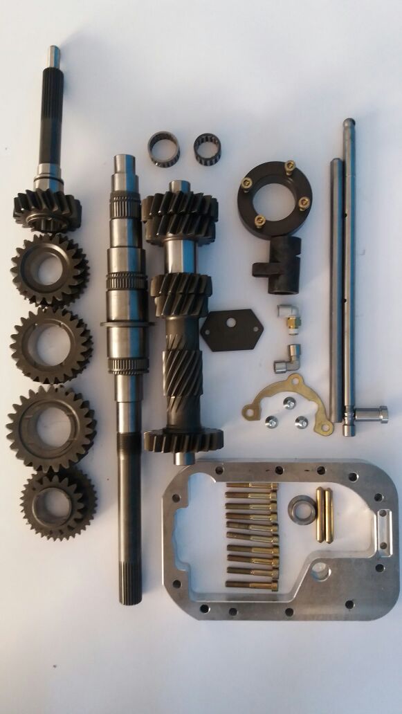 Cosworth MT75 4WD 5 speed big tooth short ratio gear kit - immagine 2